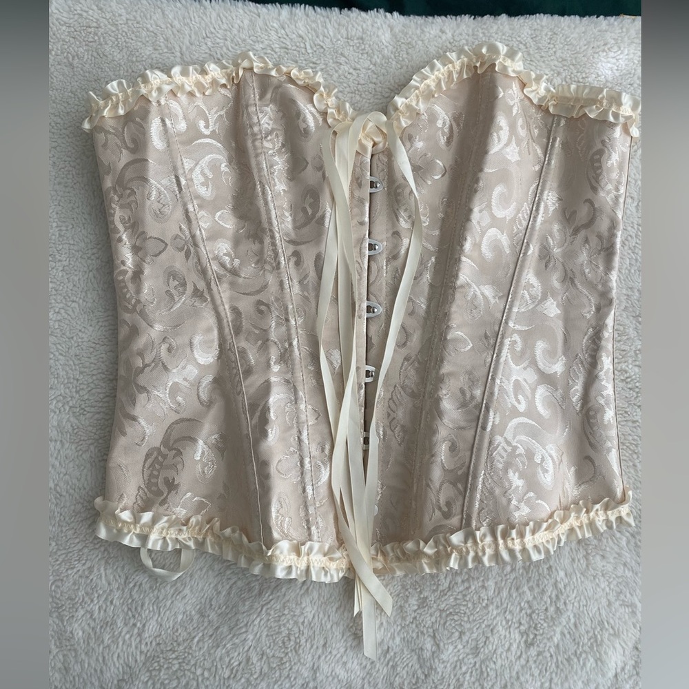 Lace trim Corset